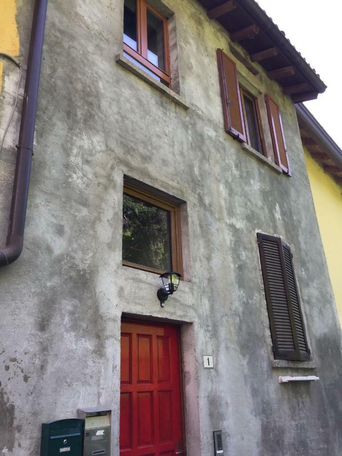 Casa Accogliente Vista Lago Alserio Exteriér fotografie